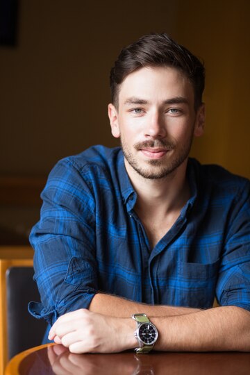 преподаватель курса кадры делового мира преподаватель курса кадры делового мира